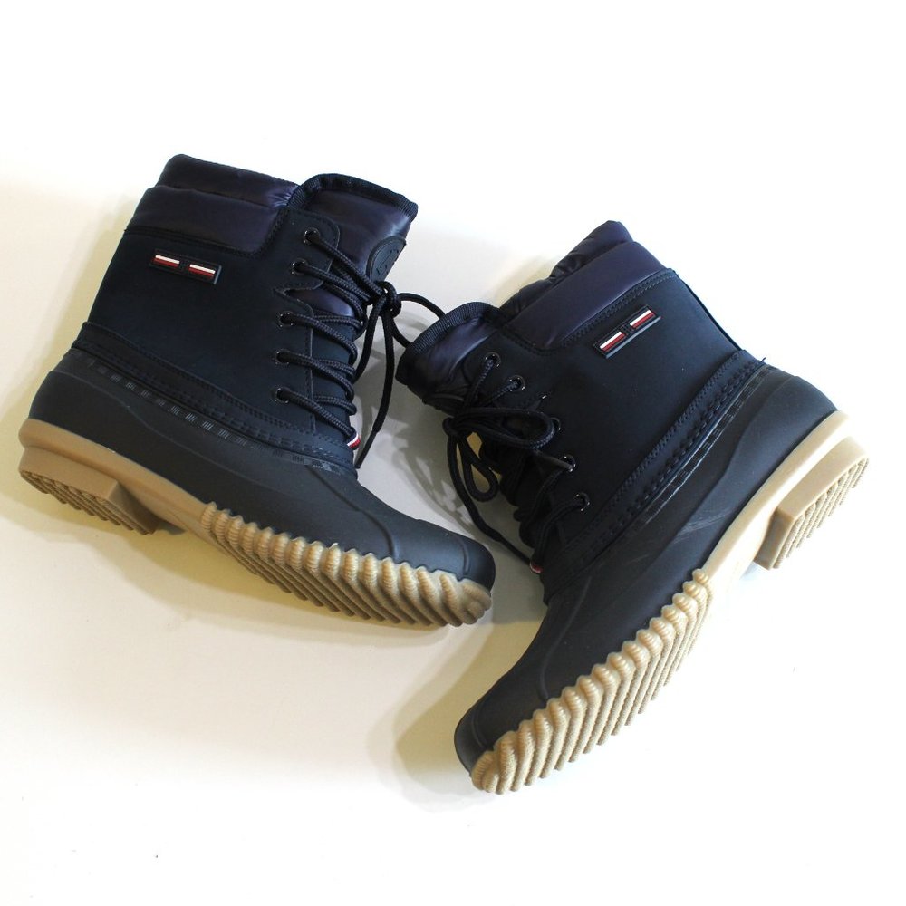 Tommy Hilfiger Women's Winter Boots Size 6 or 7